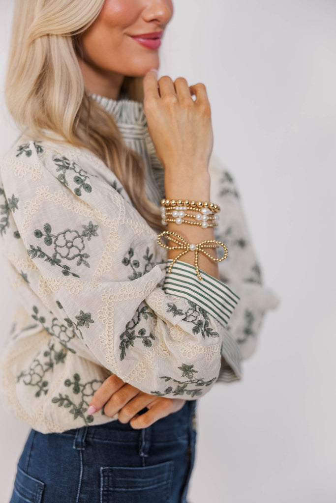Trend Forward Gold Bracelet – Shop the Mint