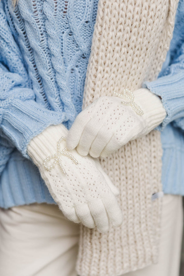 Winter's Whisper White Embellished Gloves