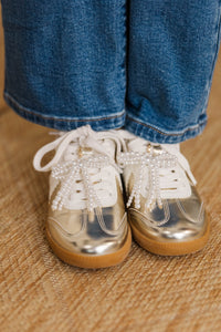 Girls: All The Grace White Pearl Bow Shoe Charm