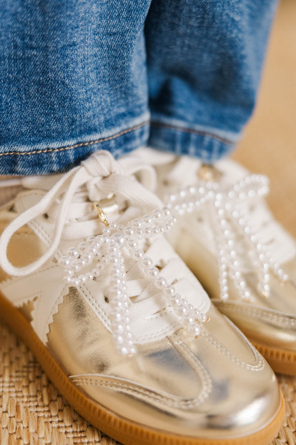 Girls: All The Grace White Pearl Bow Shoe Charm