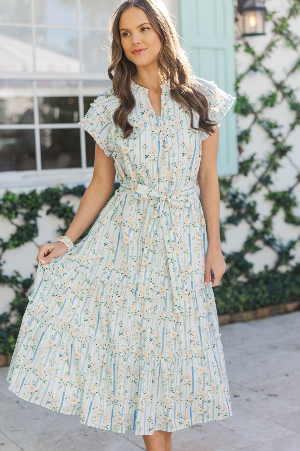Always Flattering Light Blue Floral Midi Dress – Shop the Mint