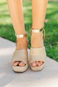 Lovely And Wearable Gold Wedge