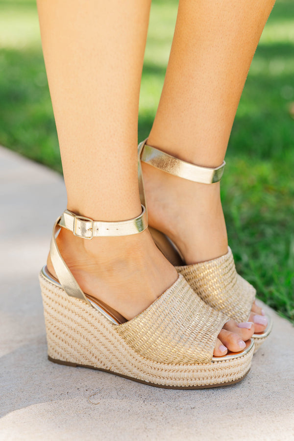 Lovely And Wearable Gold Wedge