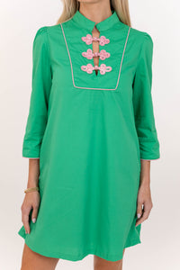 Effortless Go-To Green Shift Dress