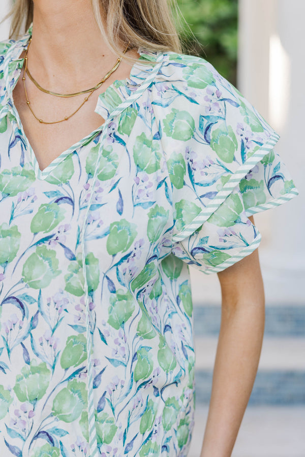 A Solid Choice Green Floral Blouse