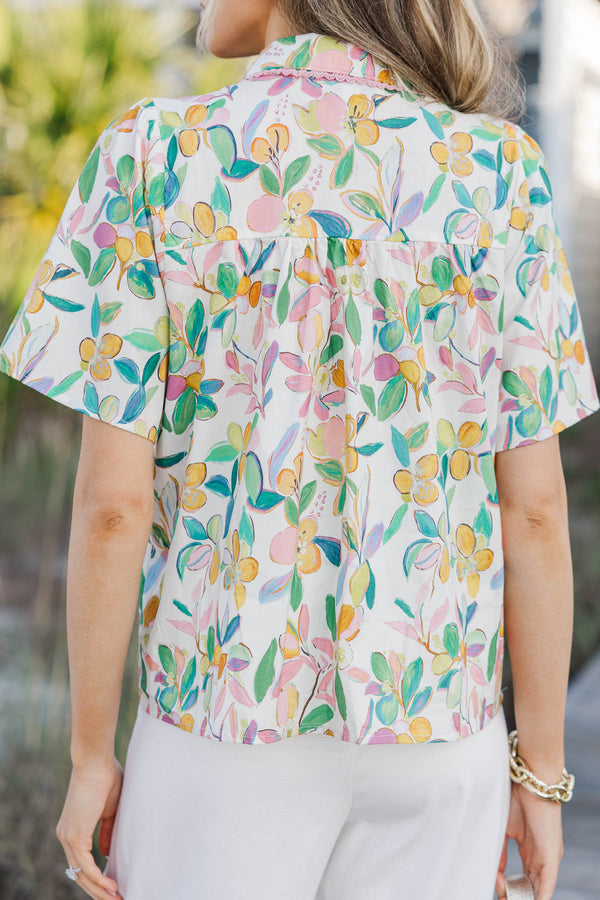 Easygoing Yet Polished Peach Floral Blouse