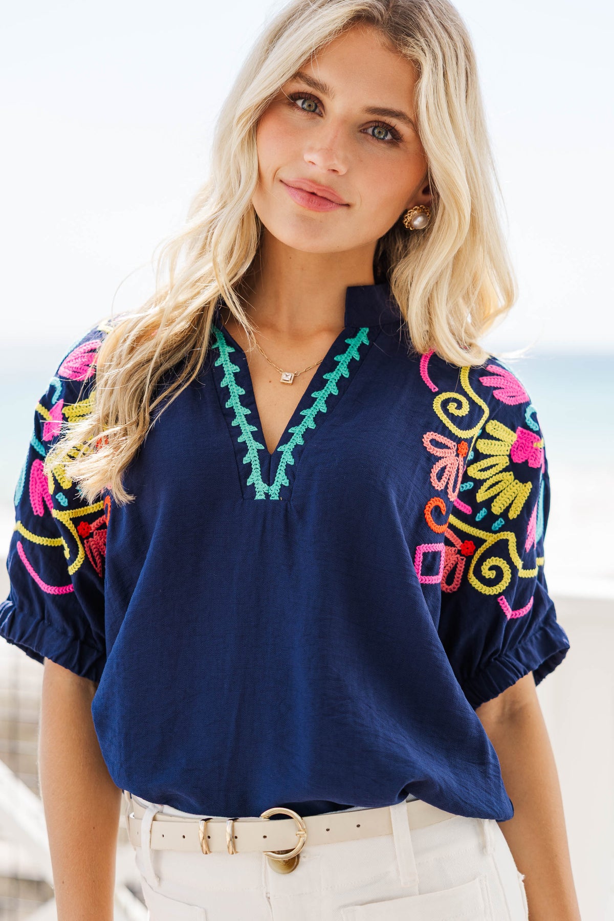 deres blooming embroidery blouse ネイビー　刺繍 Feels Thoughtful Navy Embroidered Blouse – Shop the Mint