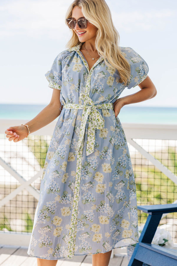 Closet Go-To Blue Floral Midi Dress
