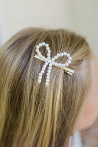 Girls: Sweet Pea Pearl Bow Hair Clip