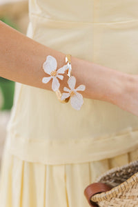 Soft Bloom Gold Statement Cuff