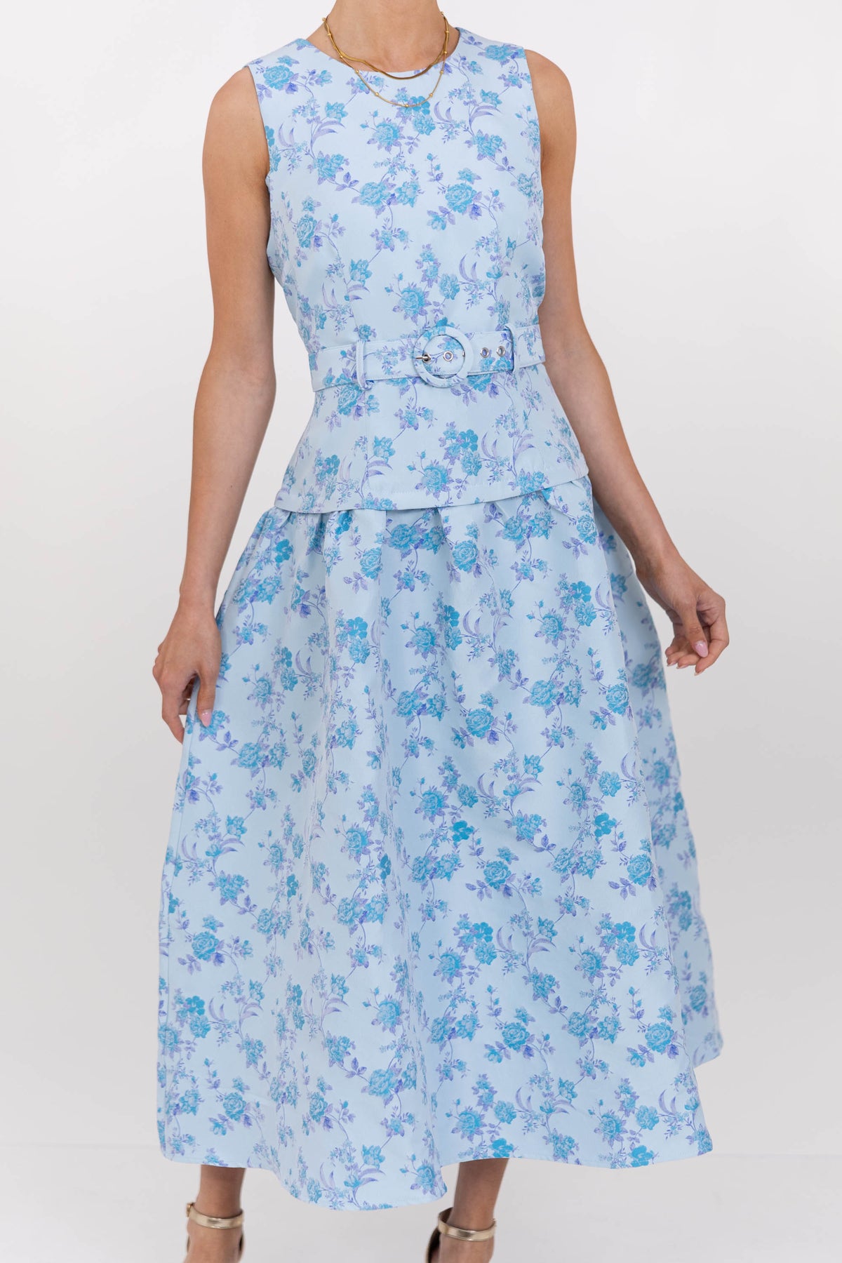 Breezy Beginnings Blue Floral Midi Dress – Shop the Mint