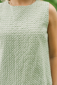 The Kira Chartreuse Textured Scalloped Set
