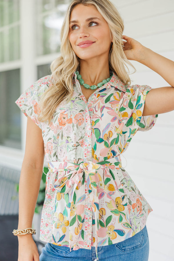 Good Things Only Coral Floral Blouse