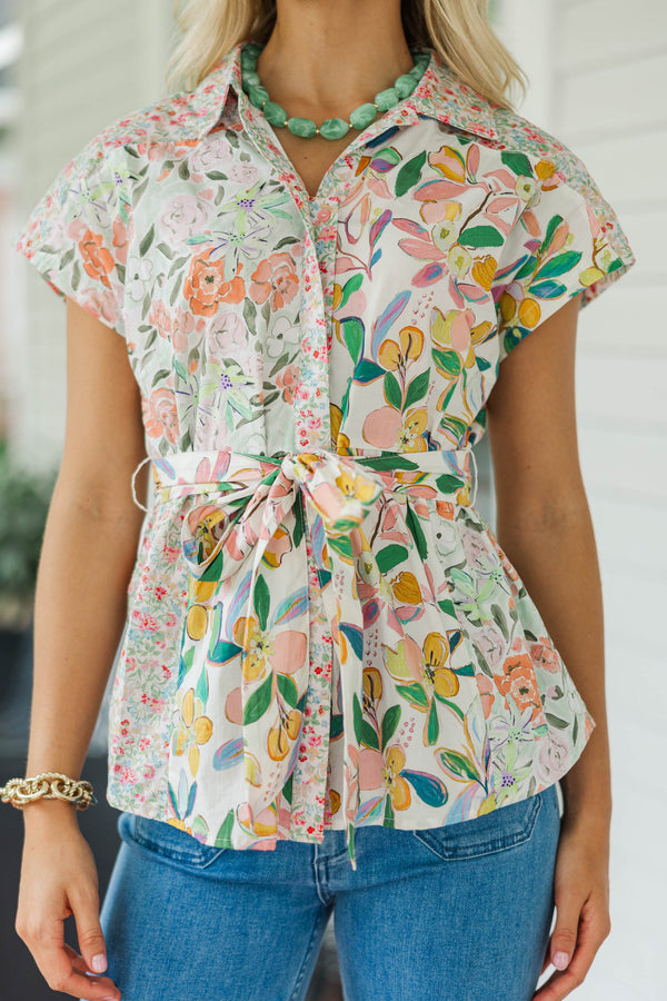 Good Things Only Coral Floral Blouse