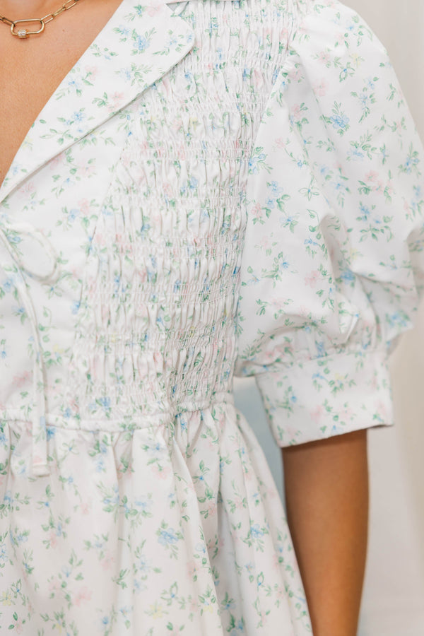 NURSING COLLECTION: In Close Step White Ditsy Floral Blouse