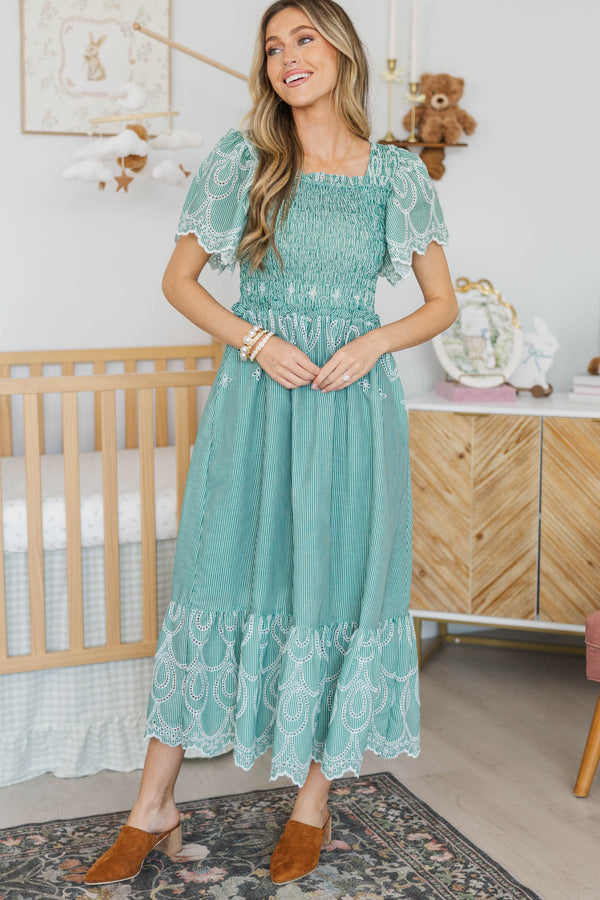 NURSING COLLECTION: Worth Noting Emerald Embroidered Midi Dress