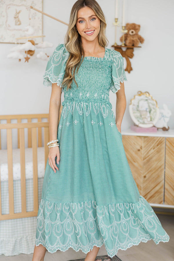 NURSING COLLECTION: Worth Noting Emerald Embroidered Midi Dress