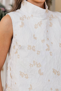 In Fine Taste Cream Sleeveless Blouse
