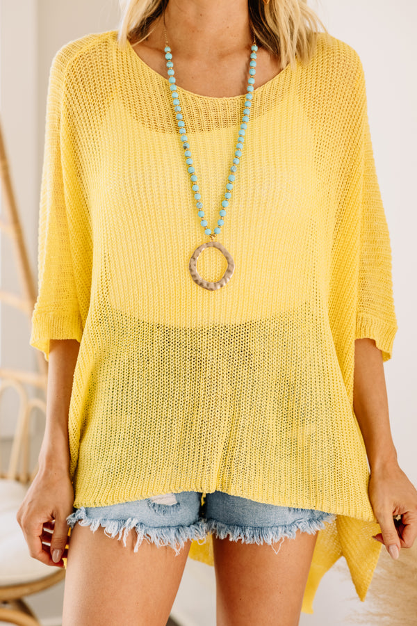 loose knit yellow sweater