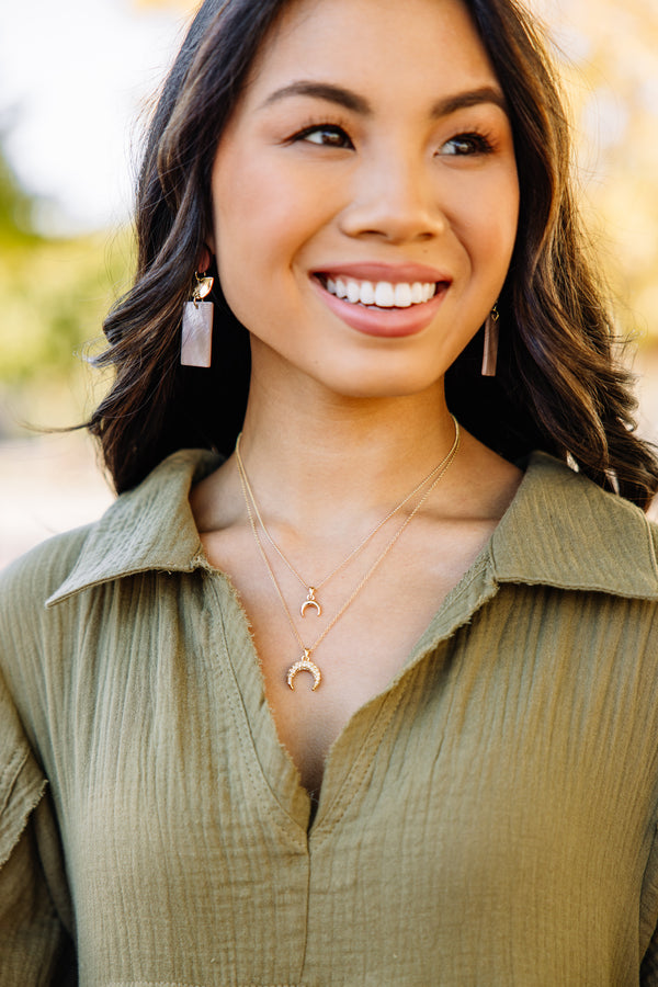 trendy gold layered necklace