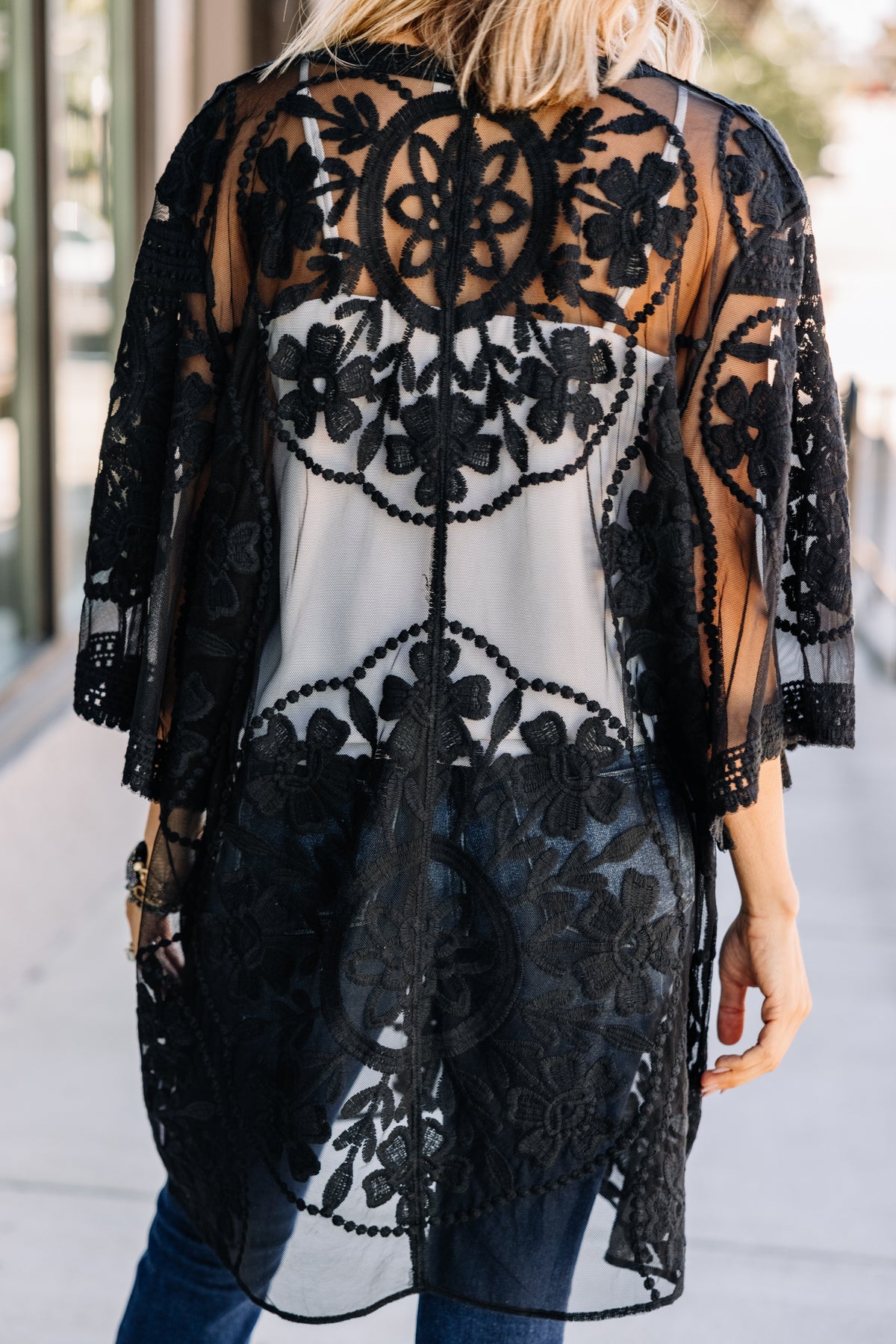 Kimono factory jacket in black Calais lace