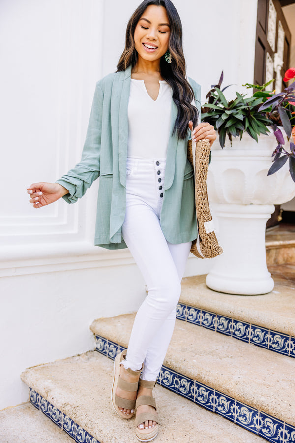 shop the mint, boutique clothing for women, trendy online boutique