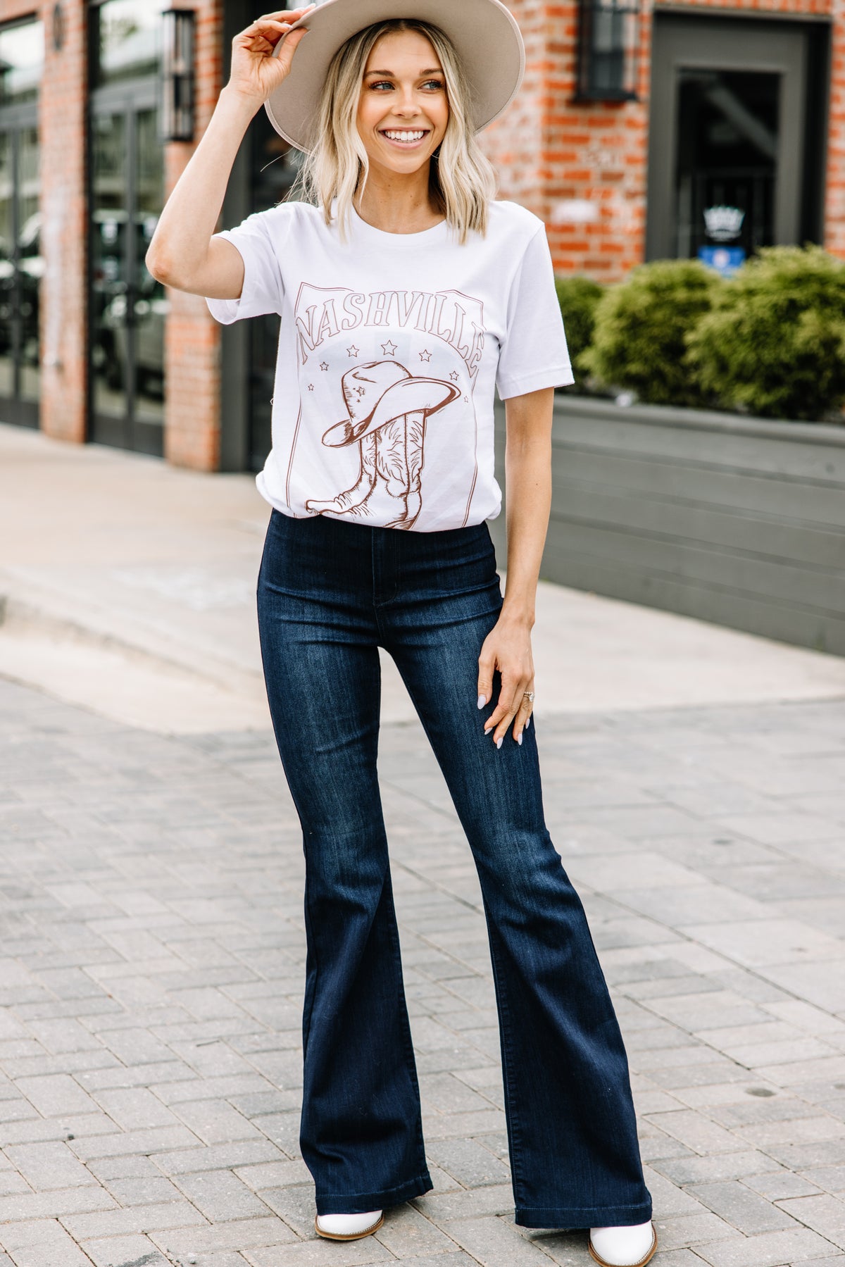 Nashville White Graphic Tee – Shop the Mint