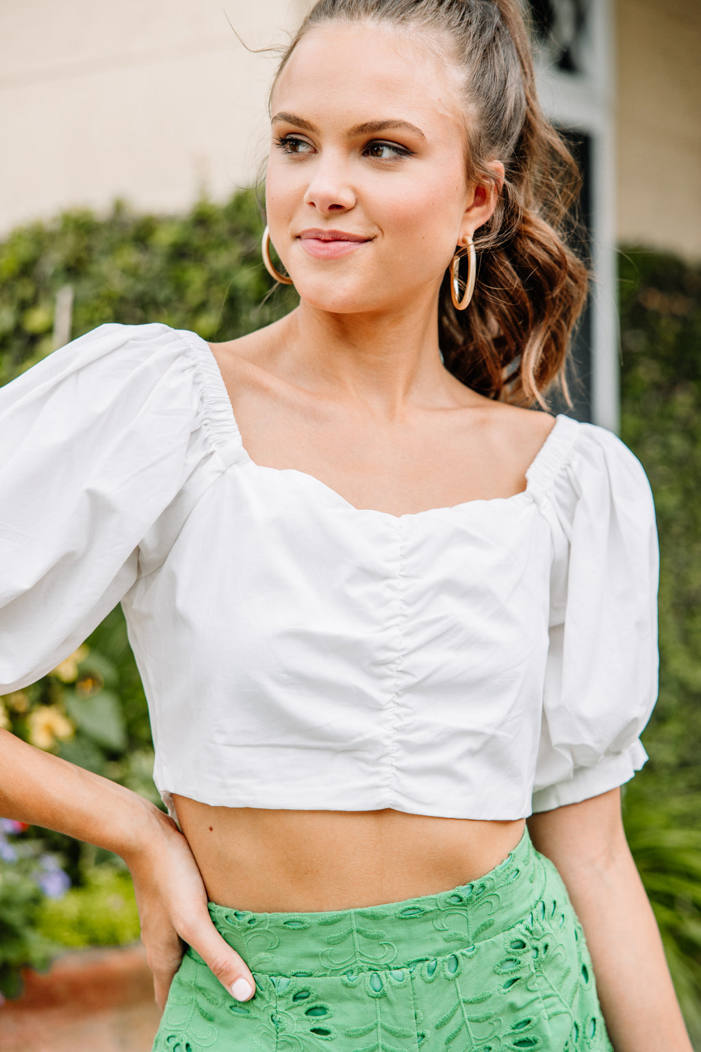 Understood Joy White Puff Sleeve Crop Top – Shop the Mint