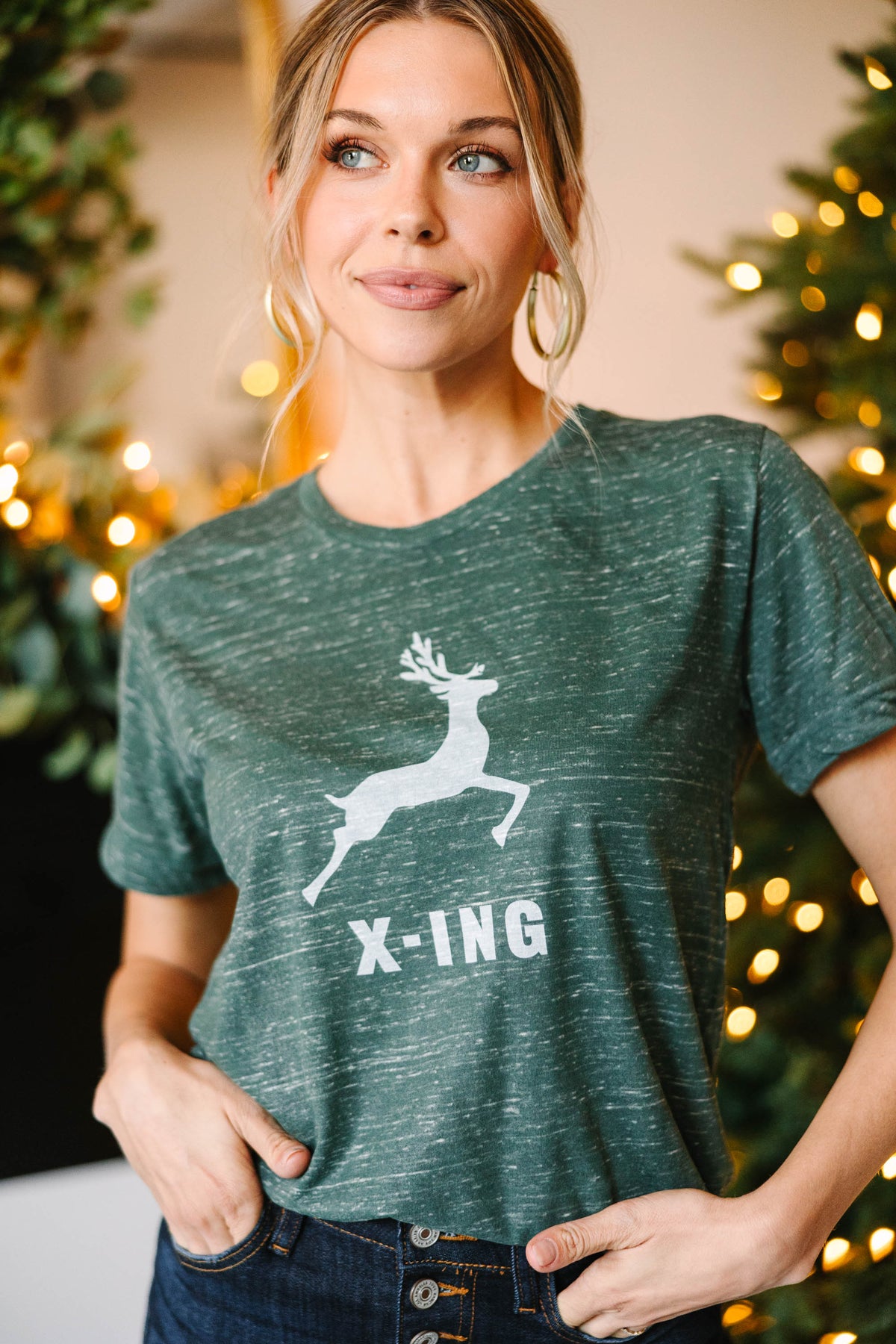 Reindeer Crossing Marble Forest Green Graphic Tee – Shop the Mint