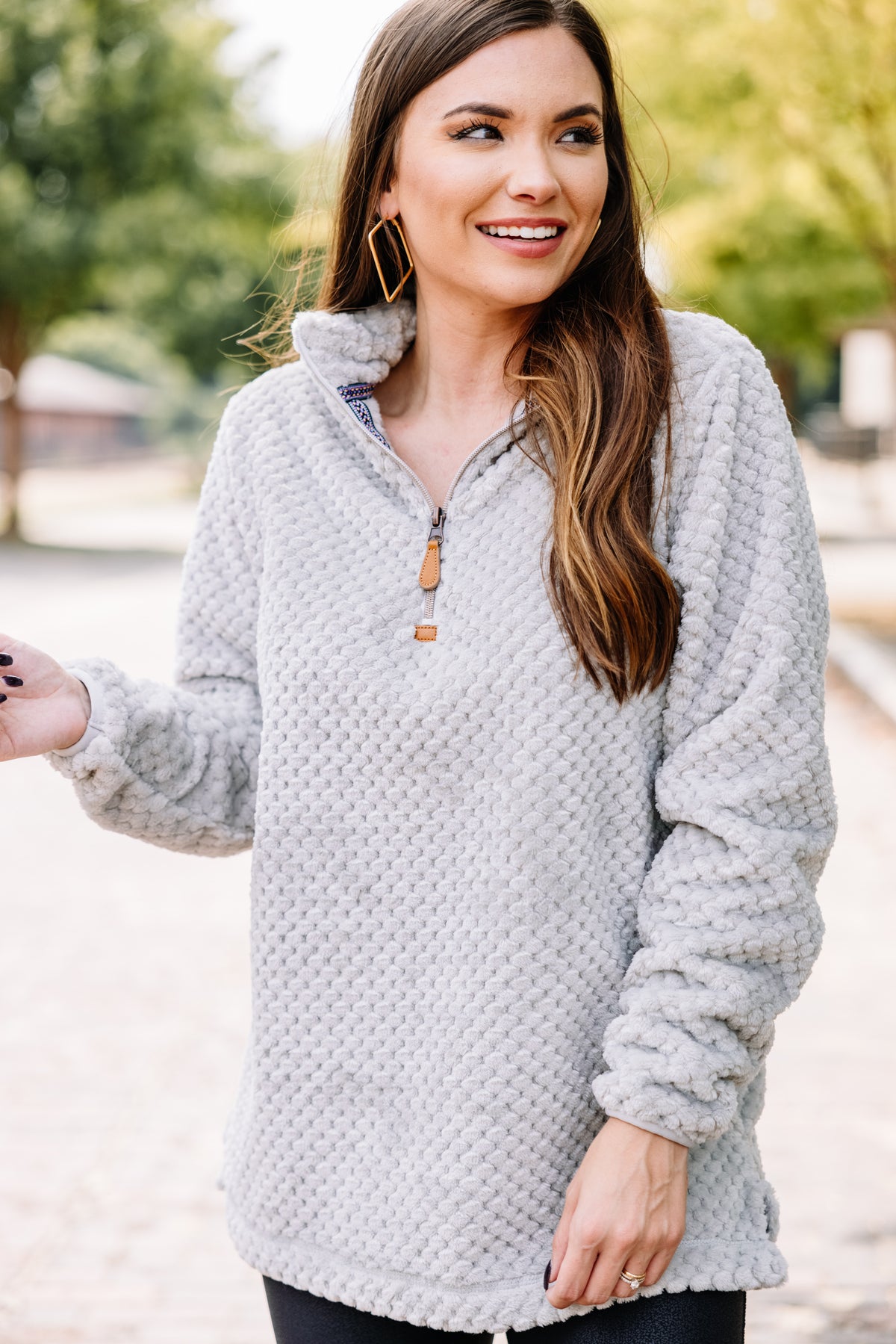 Super Cozy Day Gray Fuzzy Pullover - Zipped Neckline – Shop the Mint