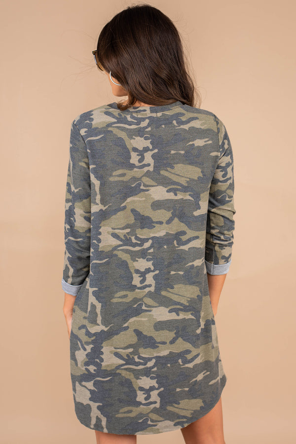 casual dress, camo dress, camo print, 3/4 sleeves, camp print, pockets, round neckline, green camo, green dress, fall, winter