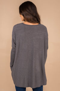 tunic, gray tunic, round neckline, long sleeves, pockets, button details, versatile, generous fit, comfy 