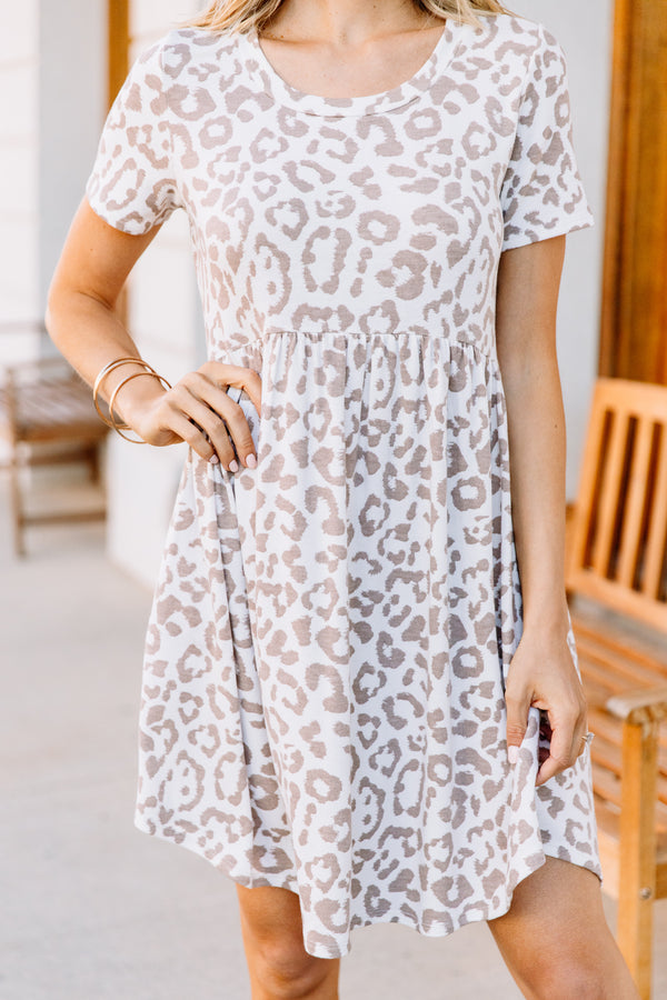 babydoll dress, taupe brown, leopard print, round neckline, short sleeves