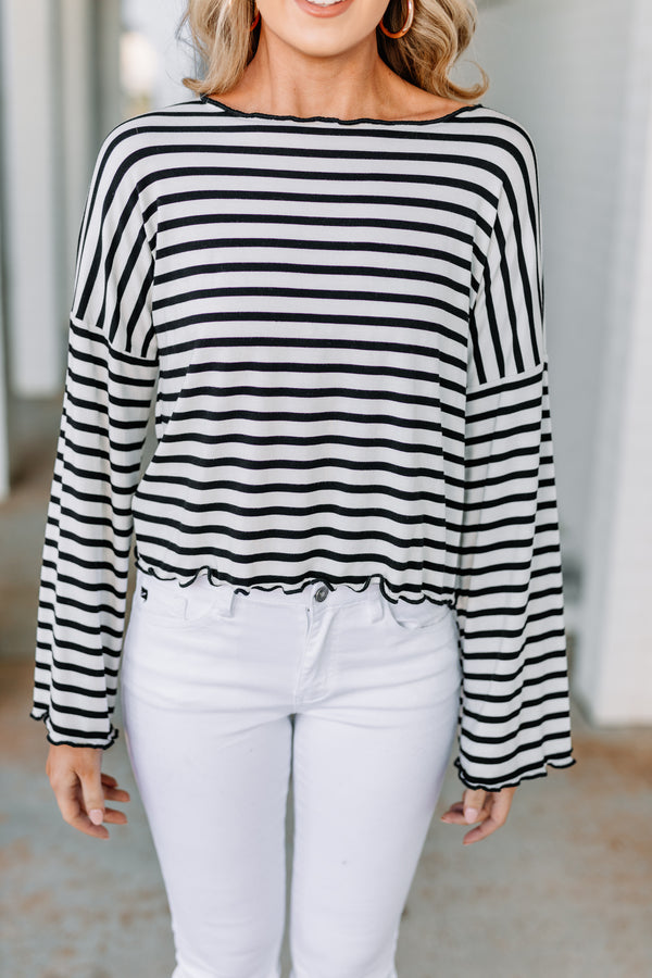 striped crop top, top, round neckline, long bell sleeves, ruffled trim, striped top, white