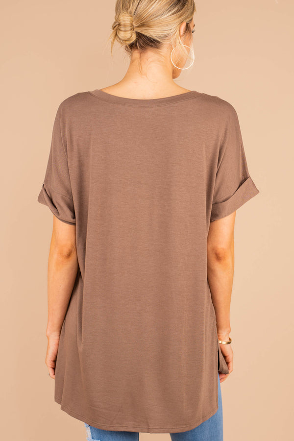 short cuffed sleeves, v-neckline, split sides, brown, top, tee, comfy, casual, generous fit