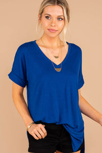 navy blue, v-neck top, v-neckline, top, short cuffed sleeves, casual, generous fit