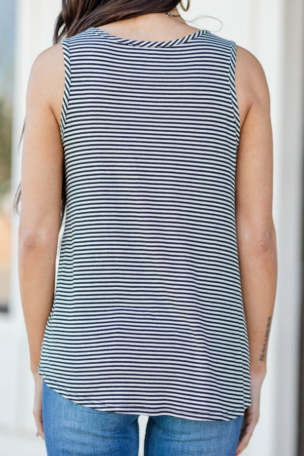 simple stiped black and white tank