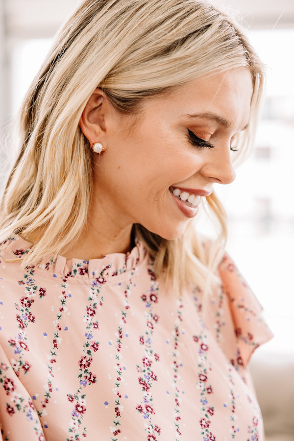 white stud earrings