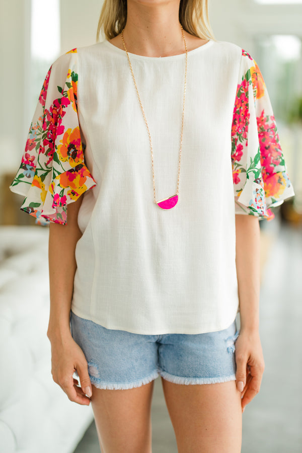 ruffled floral sleeve top